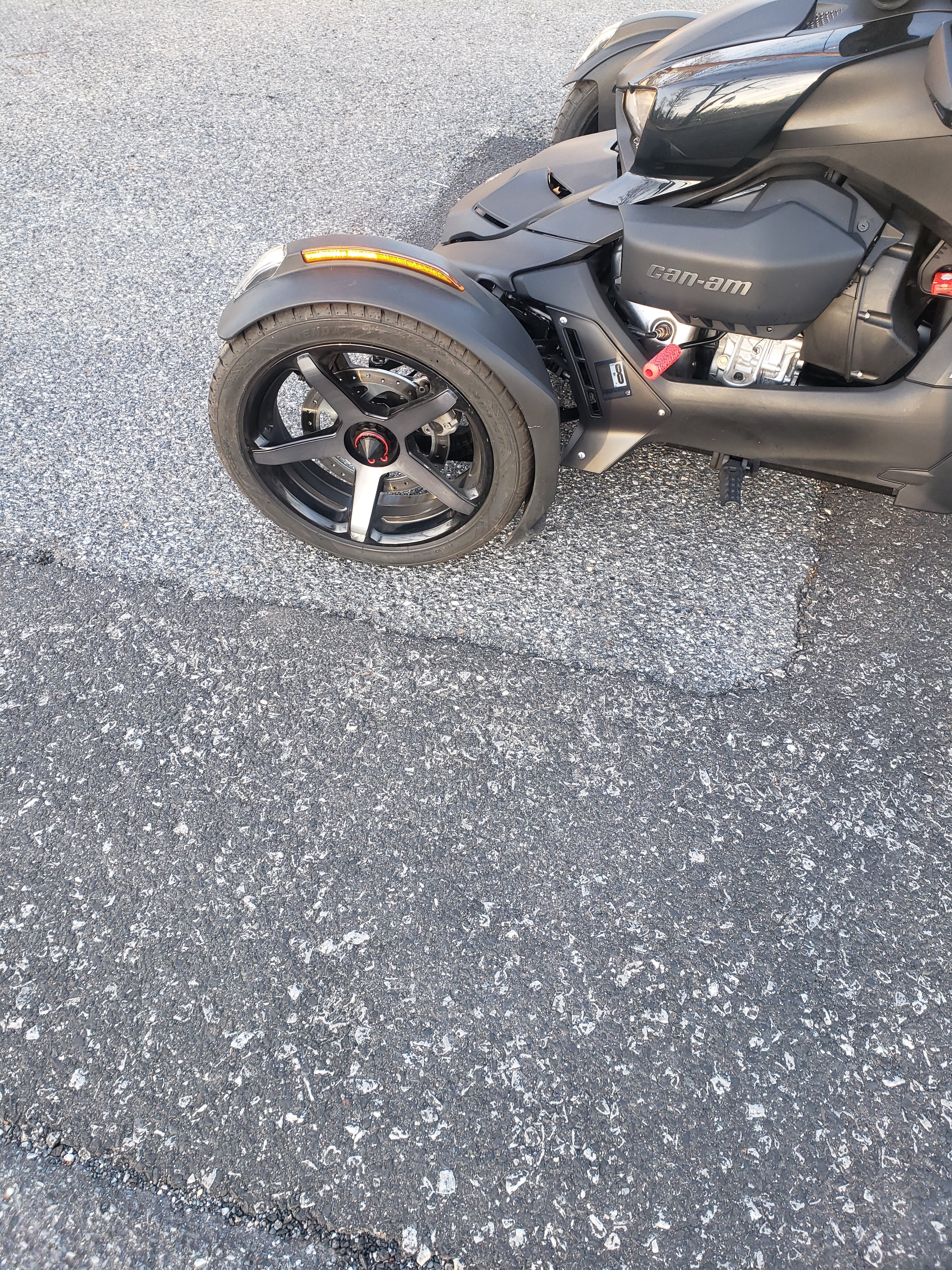 CAN-AM RYKER WHEEL CENTER CAPS - Image 51